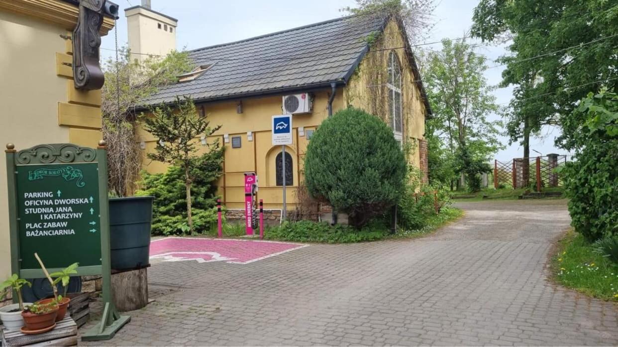 Bed and Breakfast Dwor Boratyn Exterior foto