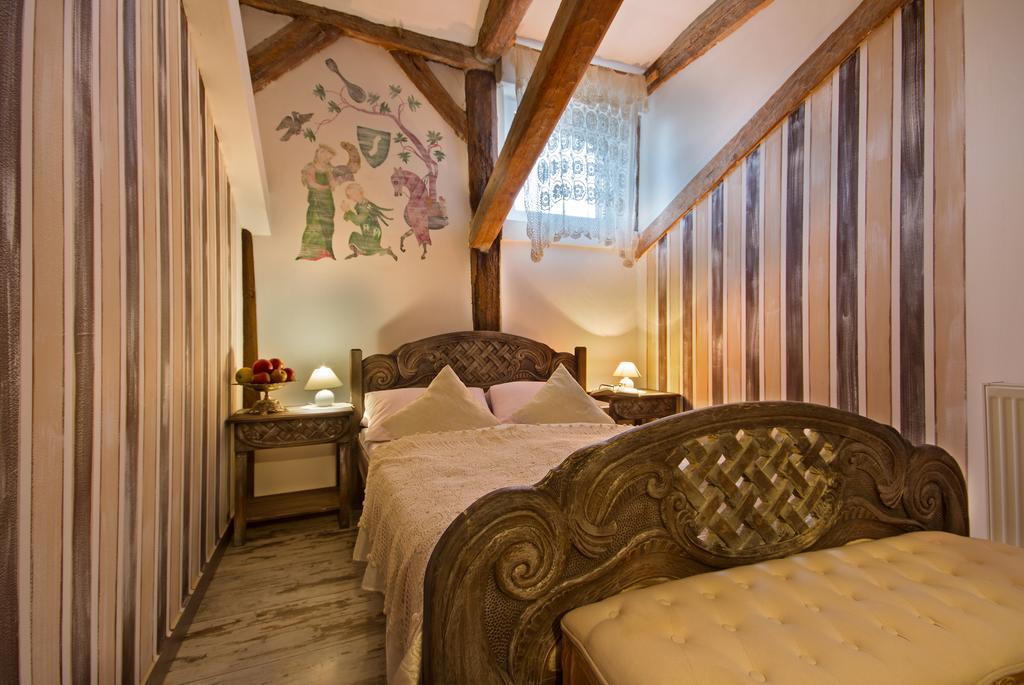 Bed and Breakfast Dwor Boratyn Exterior foto