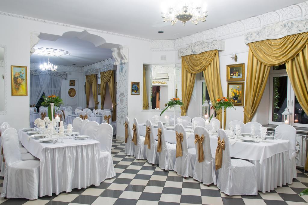 Bed and Breakfast Dwor Boratyn Exterior foto