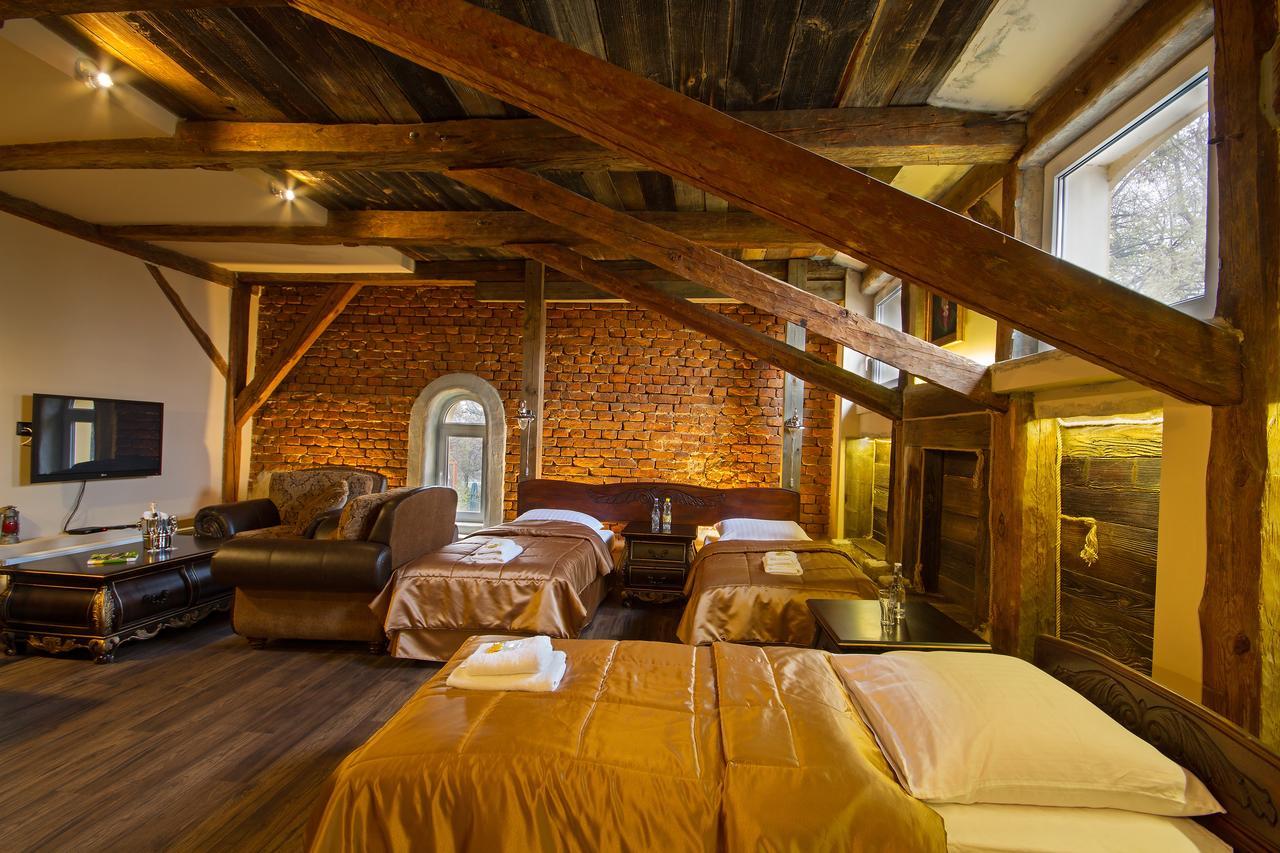 Bed and Breakfast Dwor Boratyn Exterior foto